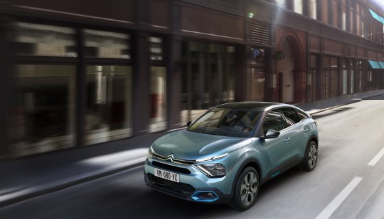 CITROËN Ë-C4 LANSMANA ÖZEL FARK YARATAN FİYATIYLA TÜRKİYE’DE!