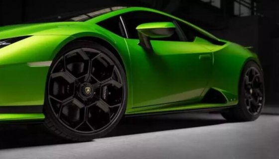 Lamborghini'nin ilk hibrit modeli ortaya çıktı