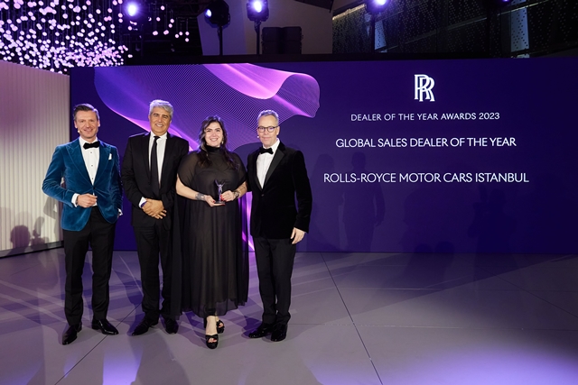 ROLLS-ROYCE MOTOR CARS İSTANBUL’A GLOBAL YILIN BAYİSİ ÖDÜLÜ