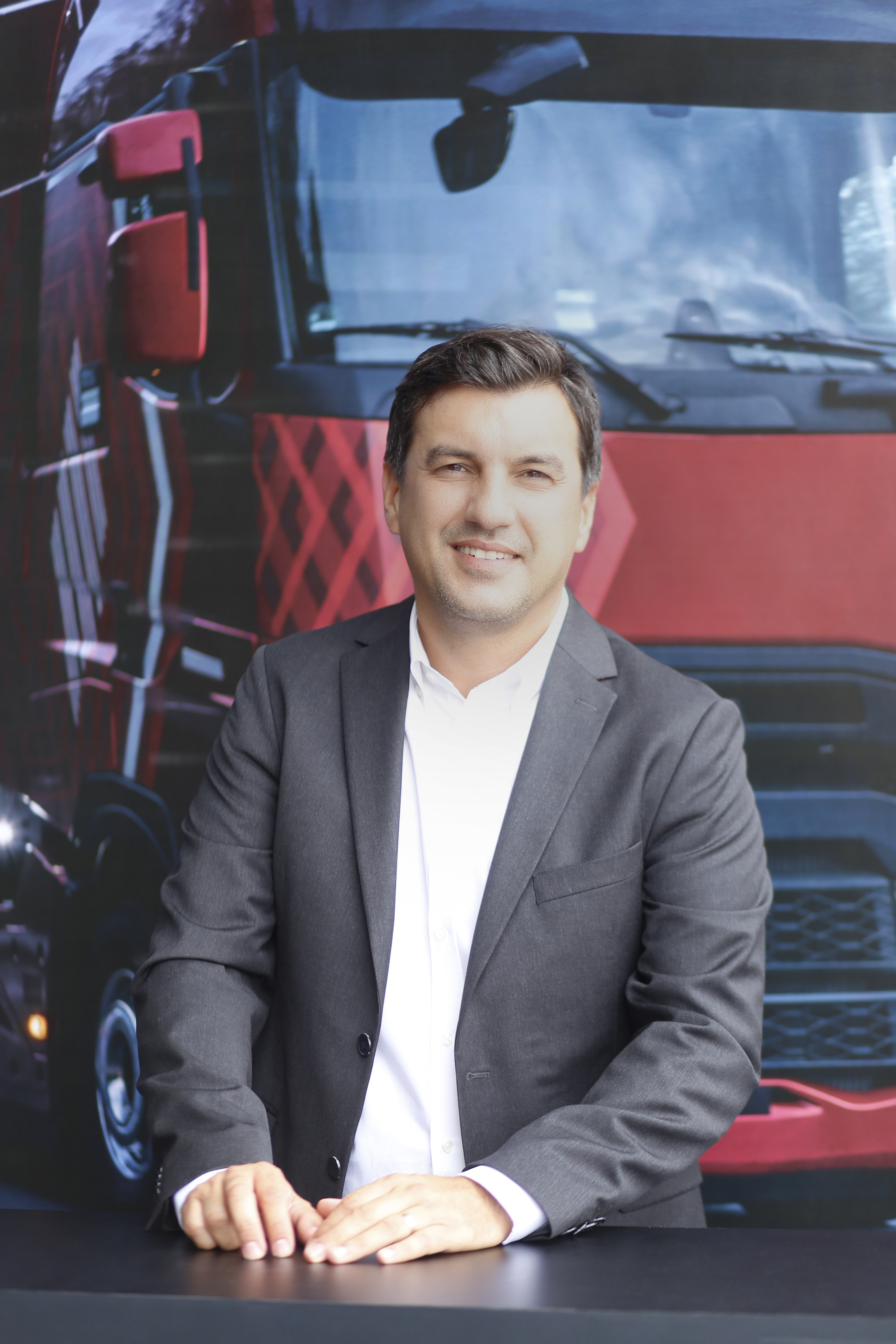 Renault Trucks Türkiye’den Global Arenaya: Özgür Fırat’a Uluslararası Görev