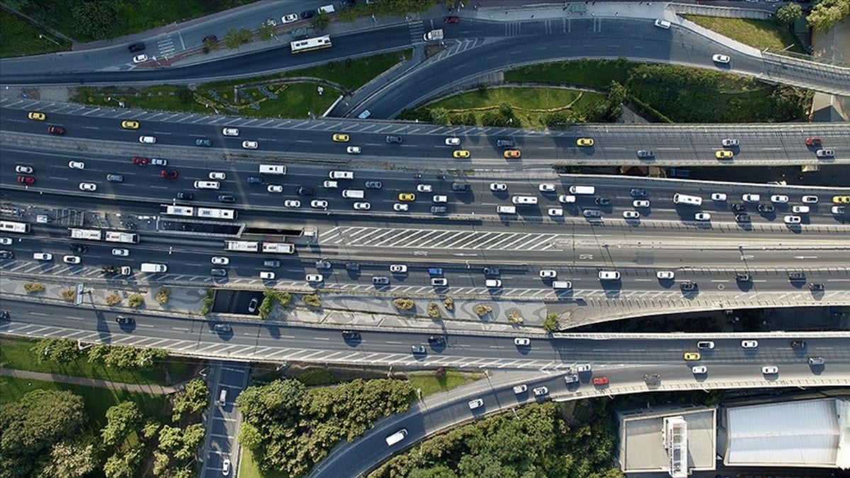 Yüzde 93 artış! Trafiğe eylülde 198 binden fazla aracın kaydı yapıldı