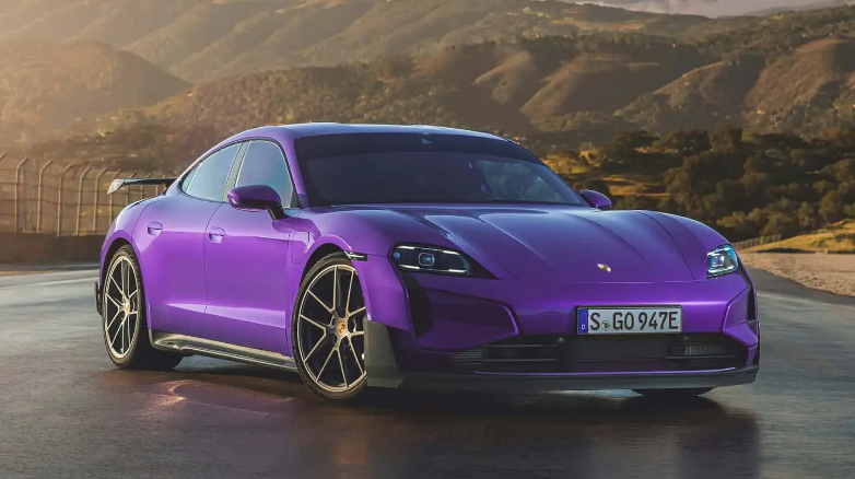 Tarihin en güçlü Porsche'si ile tanışın: Taycan Turbo GT!