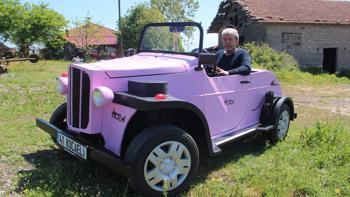Çapa motoruyla otomobil yaptı