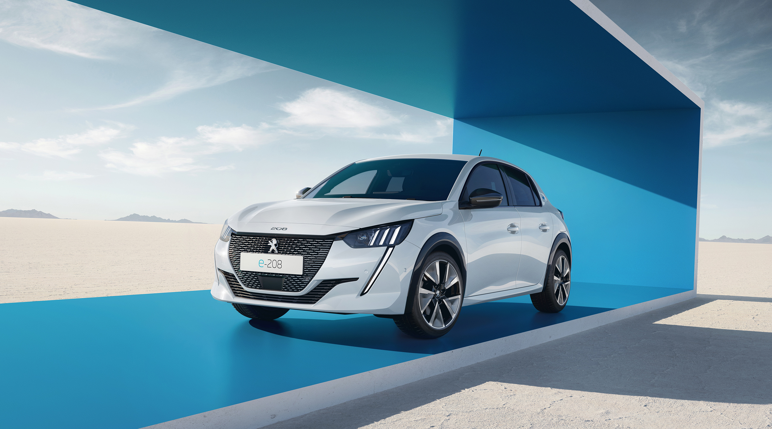 PEUGEOT 2023’TE ELEKTRİKLENİYOR!